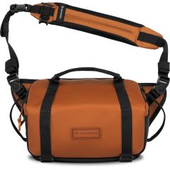 Wandrd ROGUE Sling 6L Sedona Orange V2