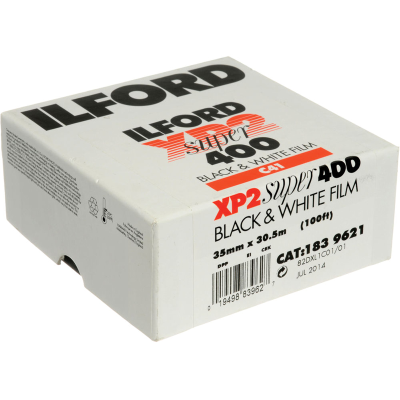 Ilford XP2 Super 400 ISO (C41) 35mm x 30.5m Roll - Black & White Negative Film