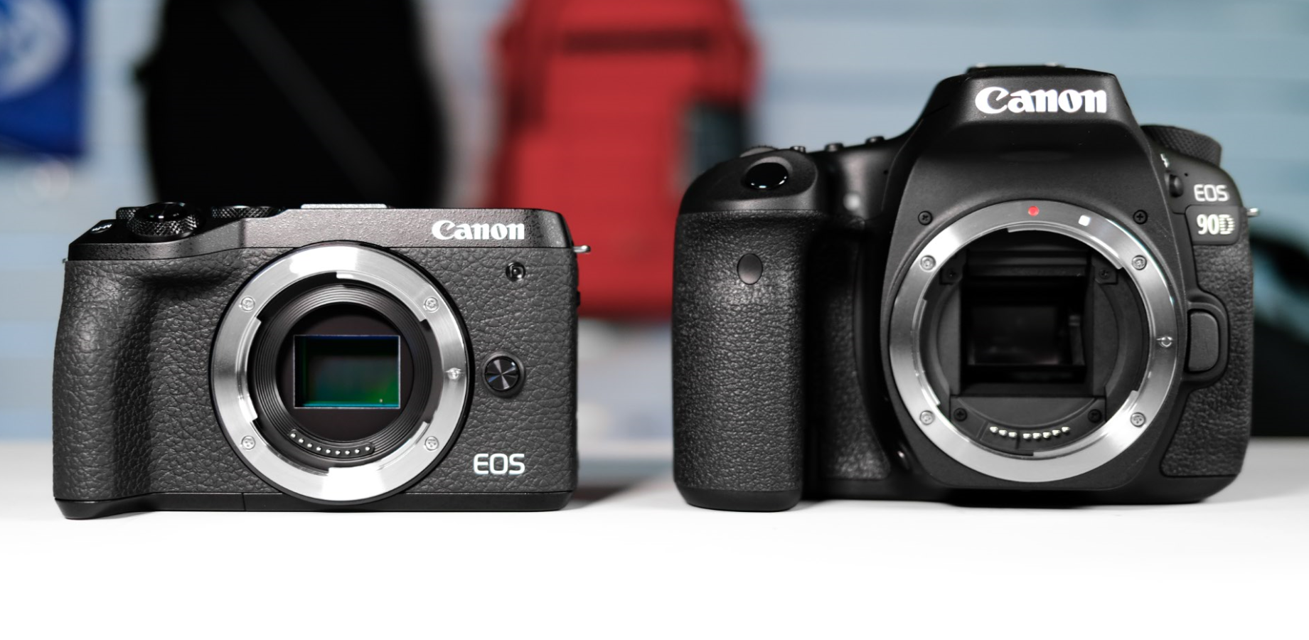 Mirrorless vs DSLR - there is a winner