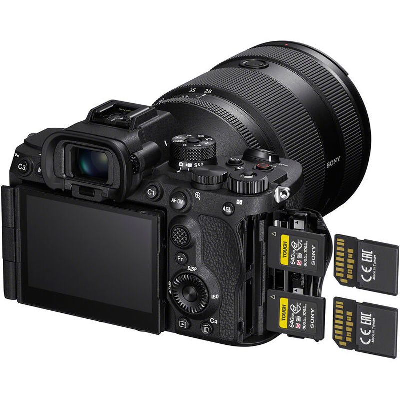 Sony A7R VI dual CFexpress Type A and SD card slots